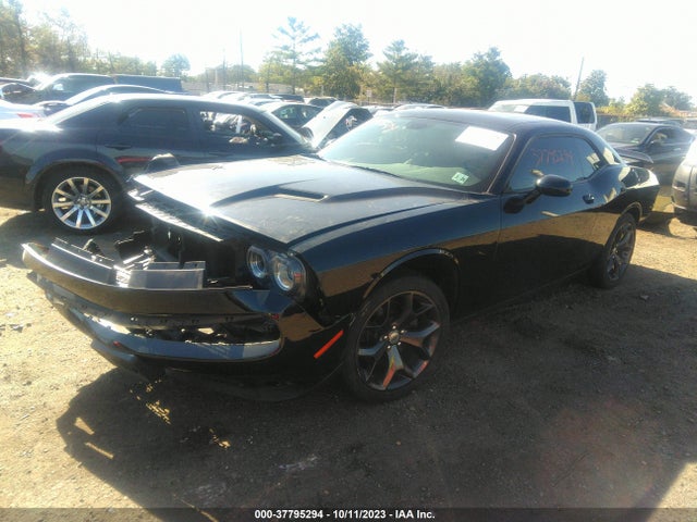 Dodge Challenger Sxt Plus 2018 2C3CDZAG3JH339595 Image 2