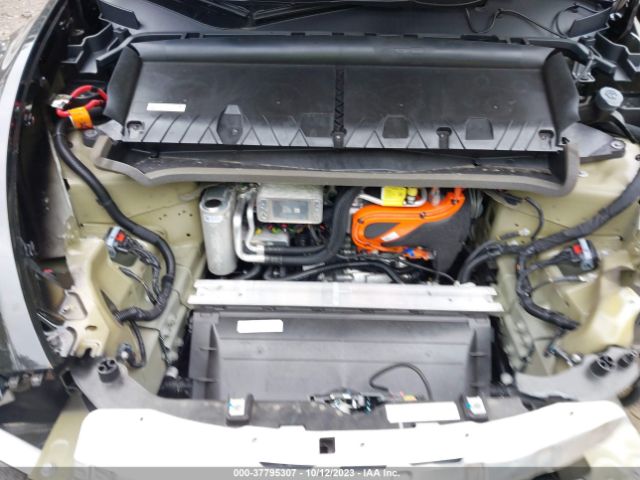 7SAYGDEF2PF786269 Tesla Model Y Performance