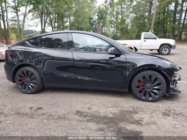 7SAYGDEF2PF786269 Tesla Model Y Performance