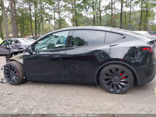 7SAYGDEF2PF786269 Tesla Model Y Performance