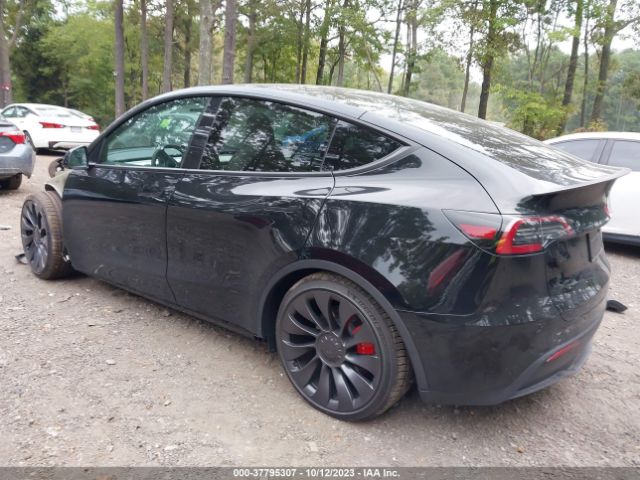7SAYGDEF2PF786269 Tesla Model Y Performance