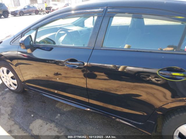 19XFB2F5XEE054570 Honda Civic Sedan Lx