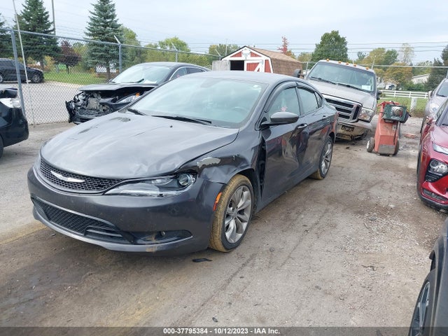 Chrysler 200 S 2015 1C3CCCBG8FN706200 Image 2
