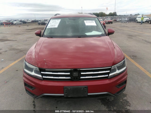 3VV2B7AX5LM011621 Volkswagen Tiguan Se/sel/se R-line Black