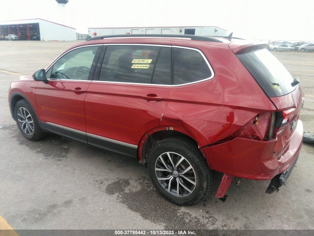 3VV2B7AX5LM011621 Volkswagen Tiguan Se/sel/se R-line Black