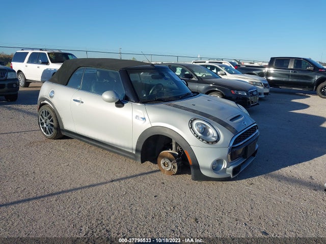 2017 MINI CONVERTIBLE WMWWG9C35H3C81755 Photo 0
