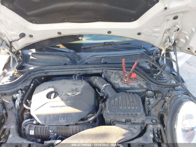 2017 MINI CONVERTIBLE WMWWG9C35H3C81755 Photo 9