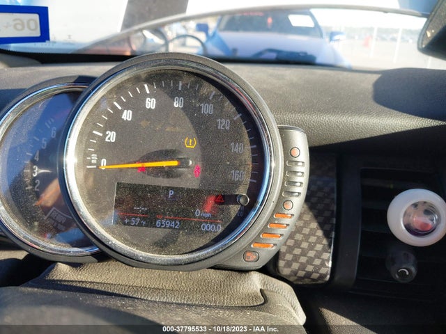2017 MINI CONVERTIBLE WMWWG9C35H3C81755 Photo 6