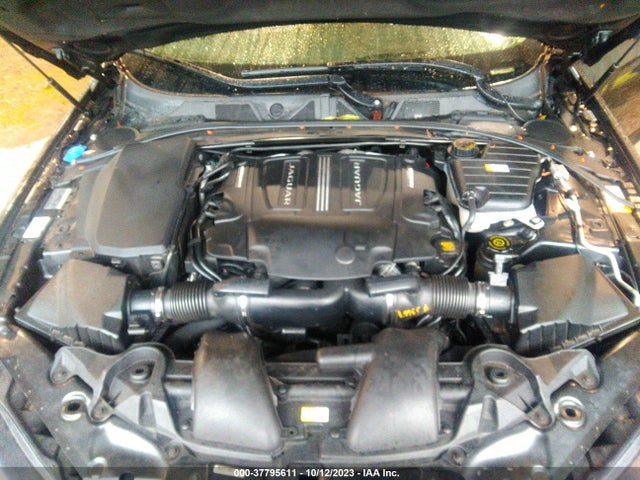 2015 JAGUAR XF SAJWJ0FF1F8U55258 Photo 9