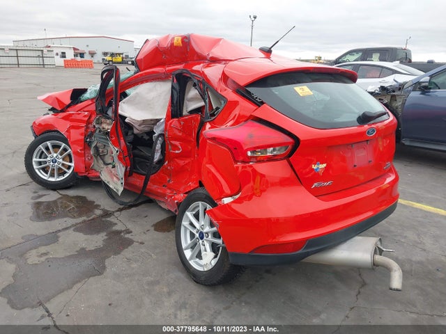 2016 FORD FOCUS SE VIN: 1FADP3K23GL271923