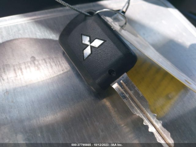 JA4AP3AU9LU011556 Mitsubishi Outlander Sport 2.0 Es