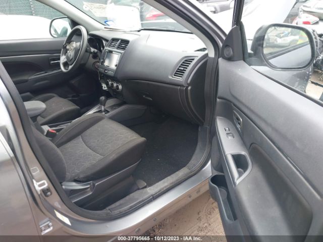 JA4AP3AU9LU011556 Mitsubishi Outlander Sport 2.0 Es