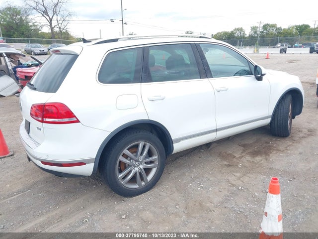 WVGEP9BP9GD005213 Volkswagen Touareg Lux
