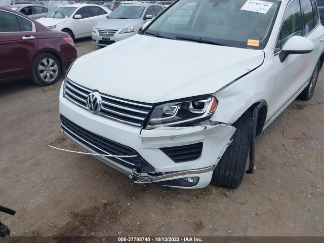 WVGEP9BP9GD005213 Volkswagen Touareg Lux