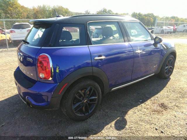 2016 MINI COOPER COUNTRYMAN WMWZC5C54GWU04071 Photo 3