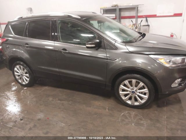 1FMCU9J92HUD53276 Ford Escape Titanium