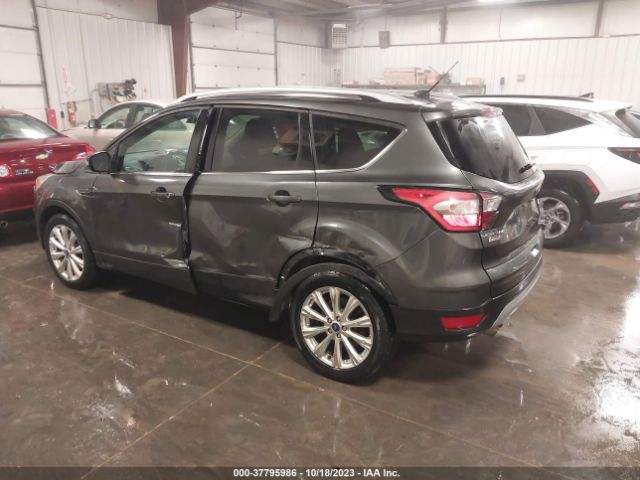 1FMCU9J92HUD53276 Ford Escape Titanium