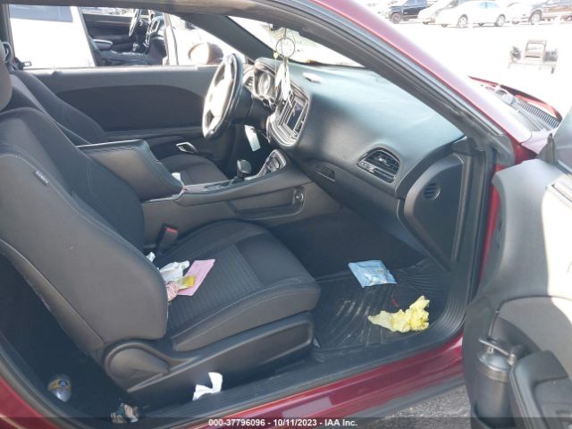2C3CDZAG2KH669844 Dodge Challenger Sxt