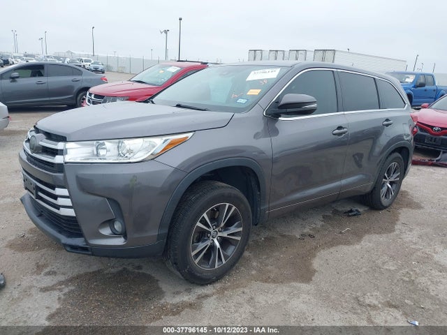 2017 TOYOTA HIGHLANDER LE VIN: 5TDZZRFH2HS219615