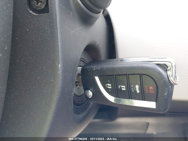 2022 TOYOTA COROLLA LE VIN: JTDEPMAE5NJ229570