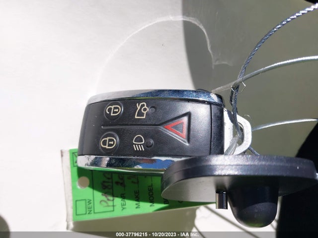 2011 JAGUAR XF SAJWA0JC6BMS01513 Photo 10