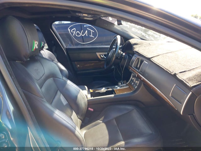 2011 JAGUAR XF SAJWA0JC6BMS01513 Photo 4