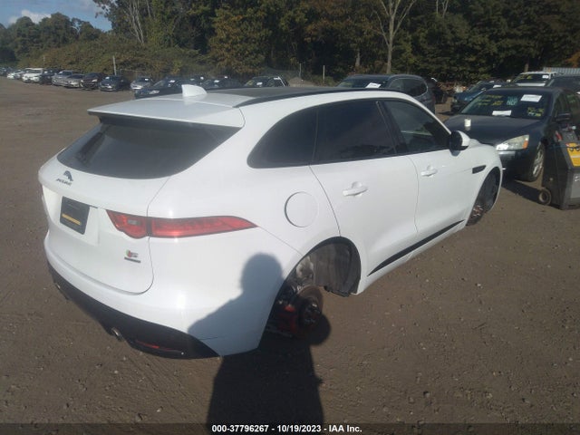 2019 JAGUAR F-PACE SADCM2FV2KA398619 Photo 3
