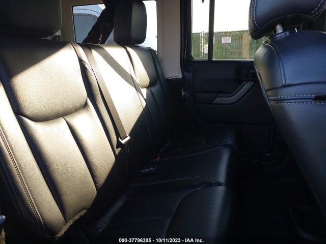 1C4BJWDG9GL347724 Jeep Wrangler Unlimited Sport
