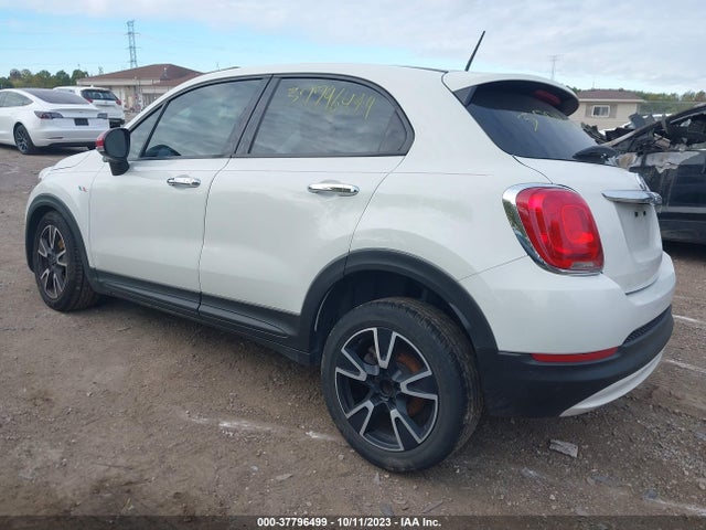 2017 FIAT 500X ZFBCFXABXHP525562 Photo 2