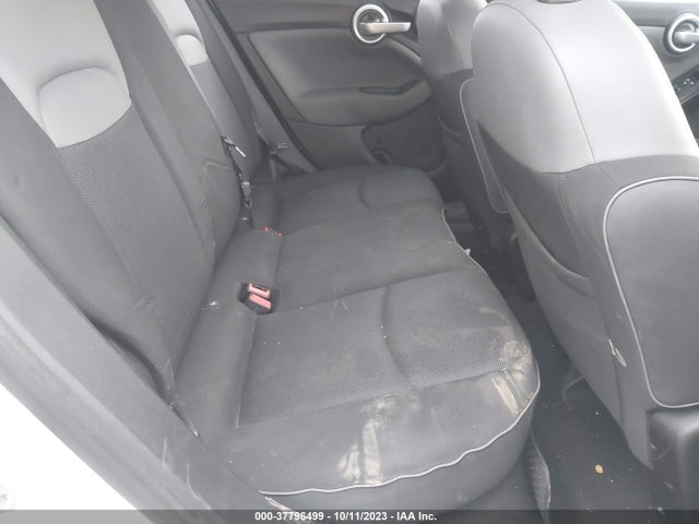 2017 FIAT 500X ZFBCFXABXHP525562 Photo 7