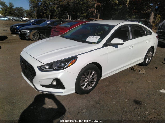 Hyundai SONATA SE 2018 5NPE24AF3JH597630 Image 2