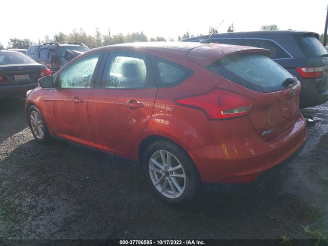 Ford FOCUS SE 2018 1FADP3K25JL304797 Image 3