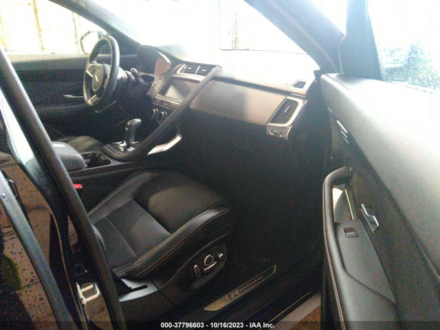 2020 JAGUAR E-PACE SADFM2GX2L1002073 Photo 4
