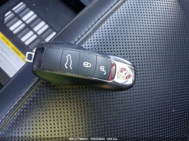 WP1AC2A28FLA80760 Porsche Cayenne