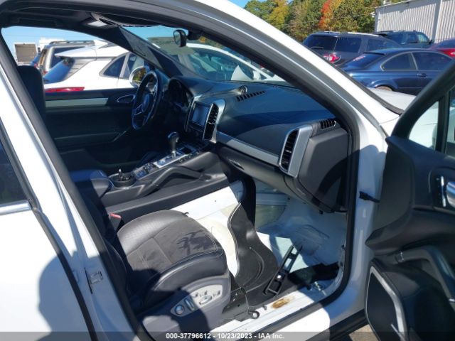 WP1AC2A28FLA80760 Porsche Cayenne