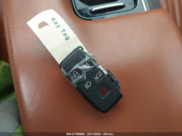 2018 JAGUAR F-PACE SADCN2EV1JA242827 Photo 10