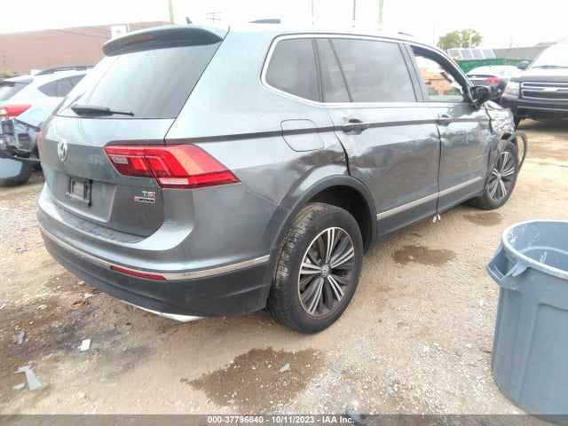 3VV2B7AX3JM112833 Volkswagen Tiguan Sel/se