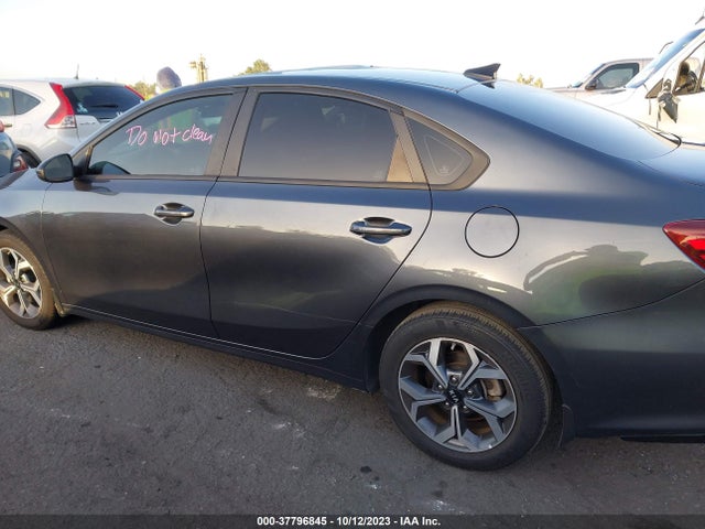 2020 KIA FORTE LXS VIN: 3KPF24AD8LE243533