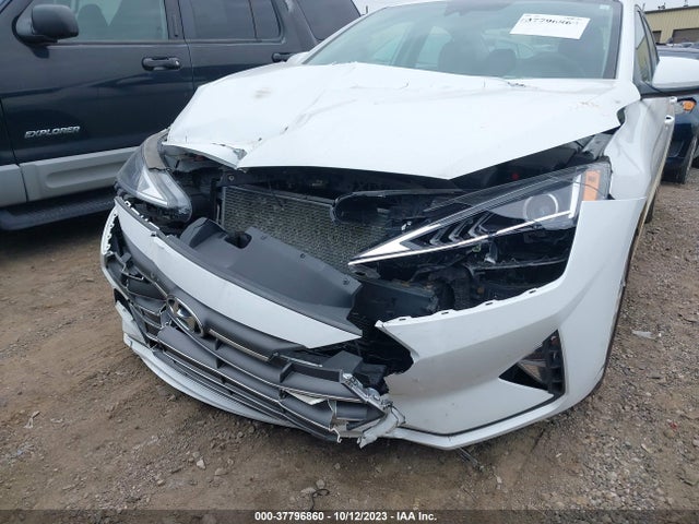 2019 HYUNDAI ELANTRA SEL VIN: 5NPD84LF9KH496553