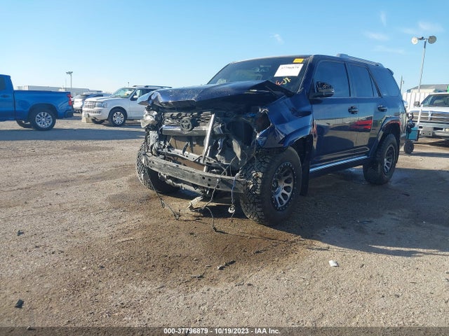 Toyota 4runner Limited 2014 JTEBU5JR3E5196545 Image 2