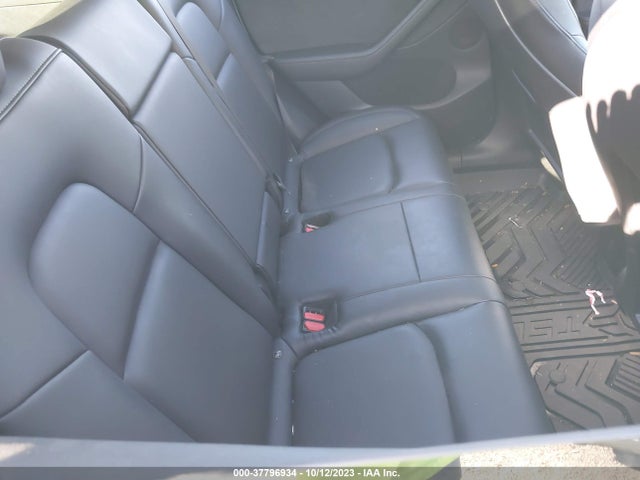 5YJYGDEE2MF233833 Tesla Model Y Long Range