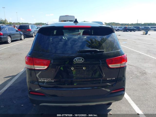 5XYPHDA59JG365958 KIA Sorento Ex V6
