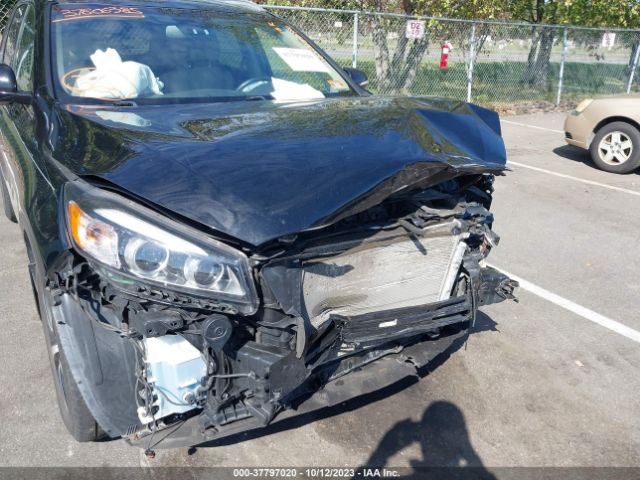 5XYPHDA59JG365958 KIA Sorento Ex V6
