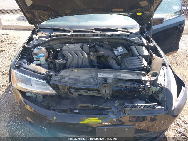 3VW2K7AJ8EM369418 Volkswagen Jetta Sedan S