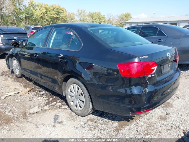 3VW2K7AJ8EM369418 Volkswagen Jetta Sedan S