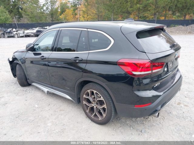 2022 BMW X1 WBXJG9C07N5U77862 Photo 2