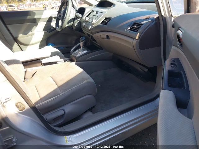 2011 HONDA CIVIC LX VIN: 19XFA1F52BE006201