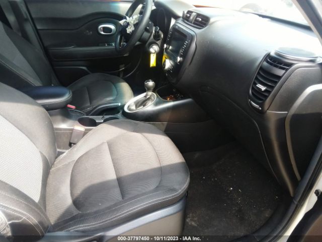 KNDJP3A54J7598257 KIA SOUL +
