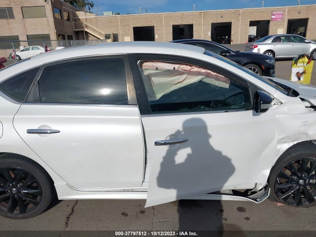 Nissan SENTRA SR 2018 3N1AB7AP8JY273782 Image 14