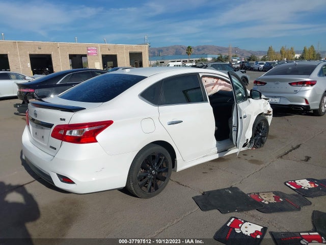 Nissan SENTRA SR 2018 3N1AB7AP8JY273782 Image 4